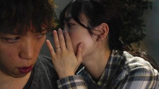 隠れ美人の牛丼チェーン店で働くパート主婦が学生バイトと避妊具なしでネチョベロ不倫中出し 小湊よつ葉